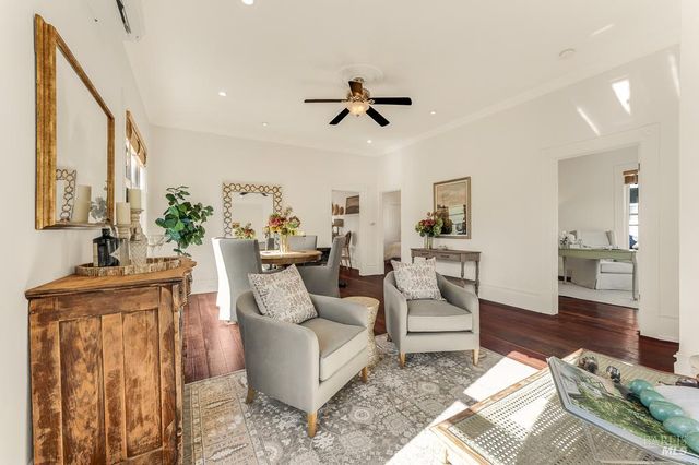 486 S Main St, Sebastopol, CA 95472