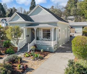 486 S Main St, Sebastopol, CA 95472