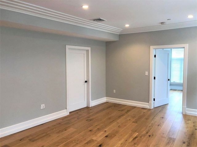 1467 Tremont 202, Boston, MA 02120