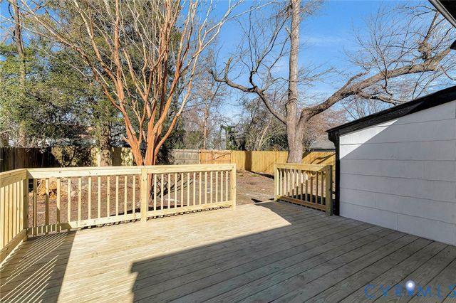 2110 Maplewood Rd, Henrico, VA 23228