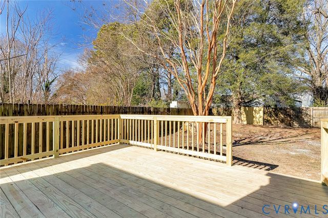2110 Maplewood Rd, Henrico, VA 23228