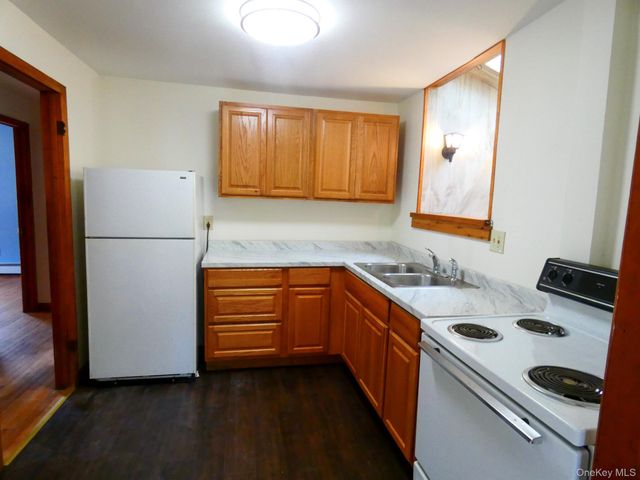 1 Bridge Street, Wallkill, NY 12589