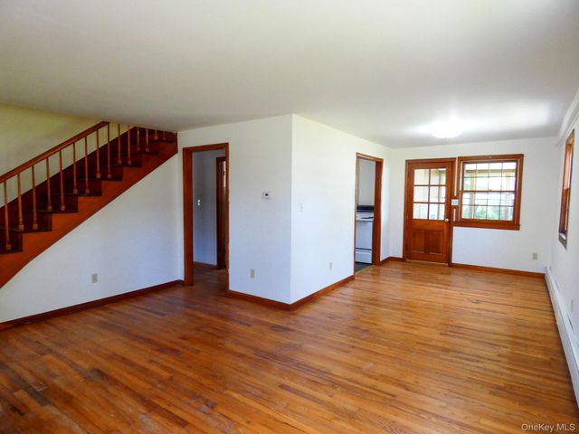 1 Bridge Street, Wallkill, NY 12589