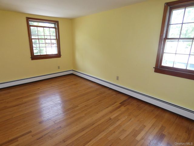 1 Bridge Street, Wallkill, NY 12589