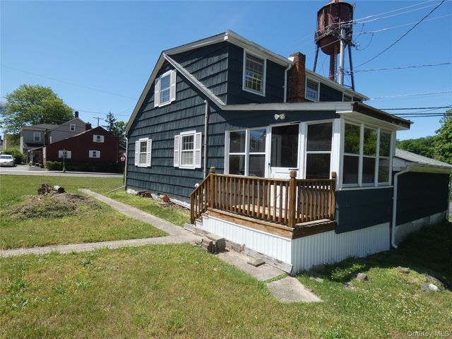 1 Bridge Street, Wallkill, NY 12589