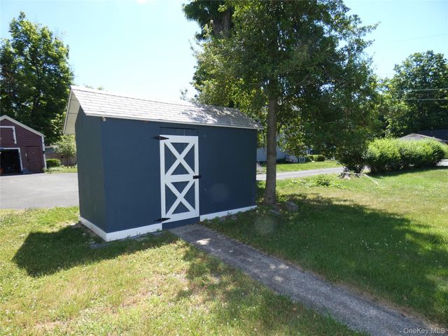 1 Bridge Street, Wallkill, NY 12589