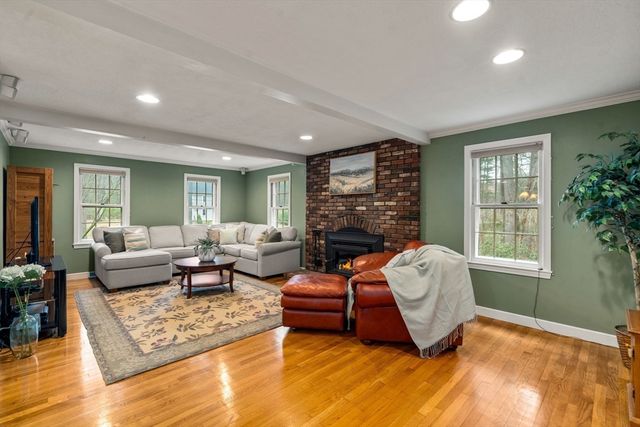 55 Maynard Farm Rd, Sudbury, MA 01776