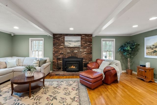 55 Maynard Farm Rd, Sudbury, MA 01776