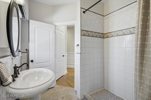 1000 Shore Drive, Brielle, NJ 08730