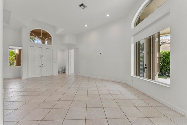 9641 Parkview Avenue, Boca Raton, FL 33428