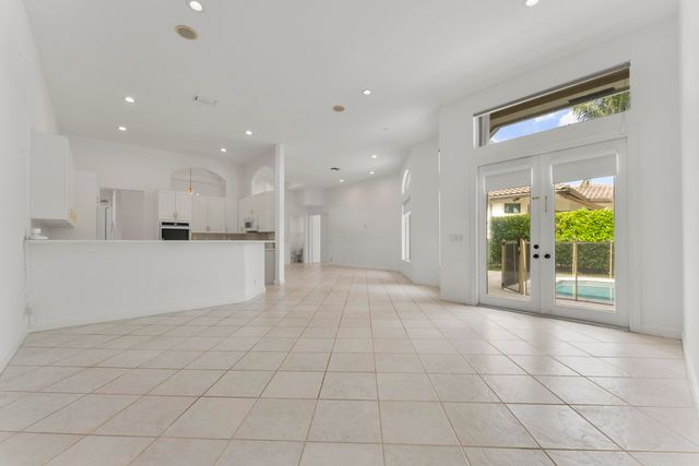 9641 Parkview Avenue, Boca Raton, FL 33428