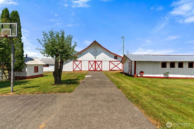 21304 SE 448th Street, Enumclaw, WA 98022