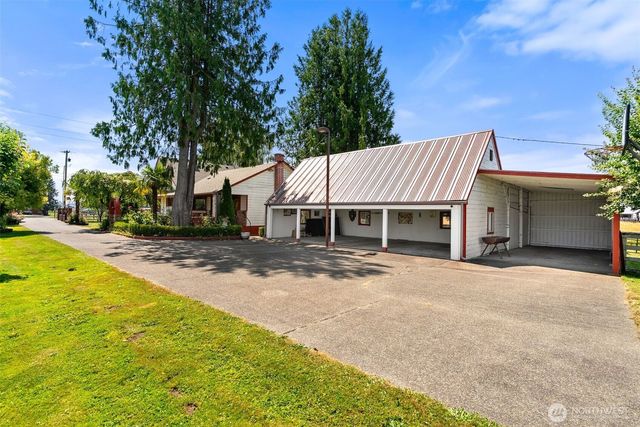 21304 SE 448th Street, Enumclaw, WA 98022