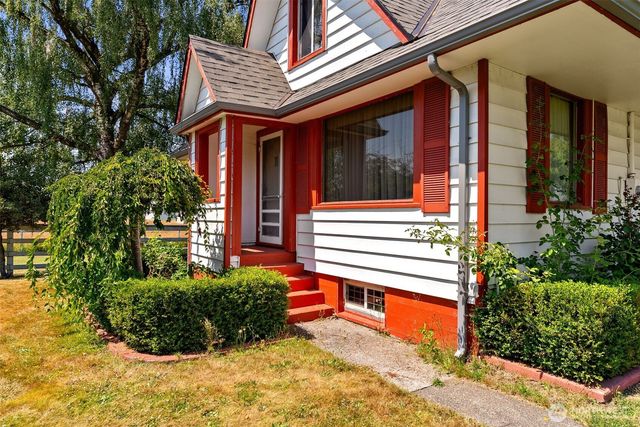 21304 SE 448th Street, Enumclaw, WA 98022