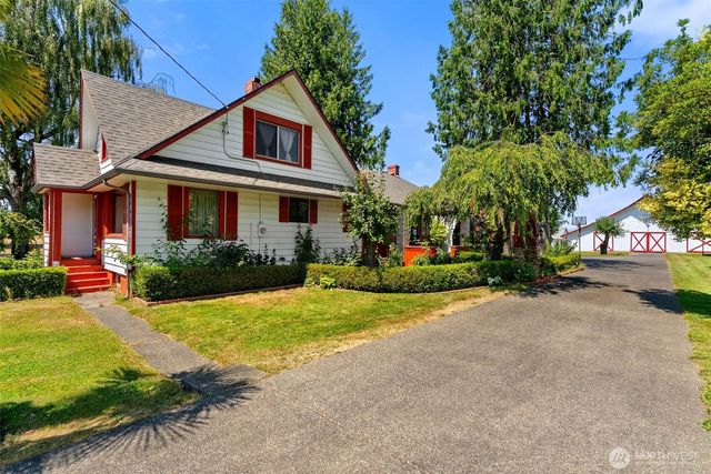 21304 SE 448th Street, Enumclaw, WA 98022