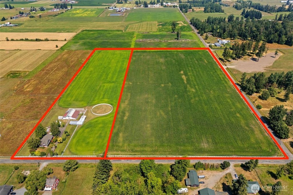 21304 SE 448th Street, Enumclaw, WA 98022