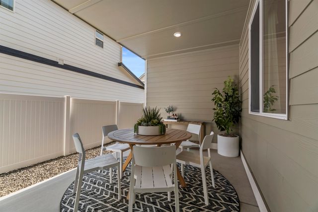 24524 E Short Tail Ln, Liberty Lake, WA 99019