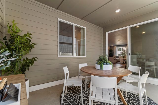 24524 E Short Tail Ln, Liberty Lake, WA 99019