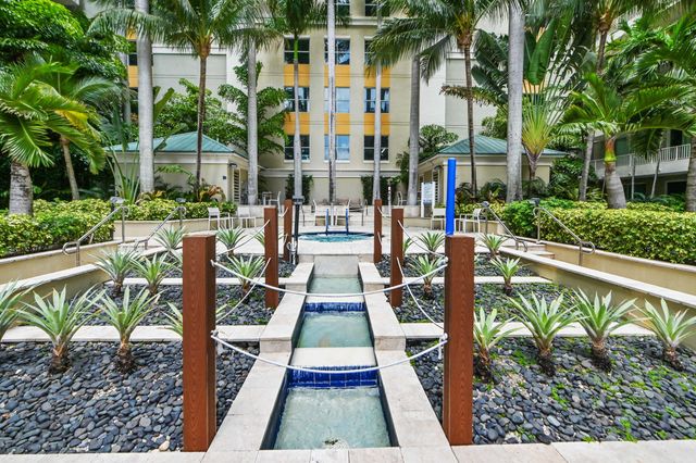 625 Casa Loma Boulevard 909, Boynton Beach, FL 33435