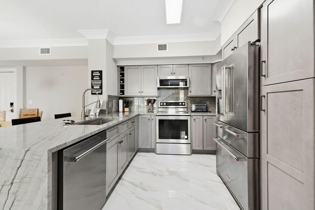 625 Casa Loma Boulevard 909, Boynton Beach, FL 33435