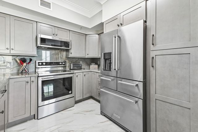 625 Casa Loma Boulevard 909, Boynton Beach, FL 33435