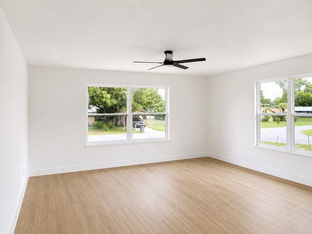 49 LAKE COURT LOOP, Ocala, FL 34472