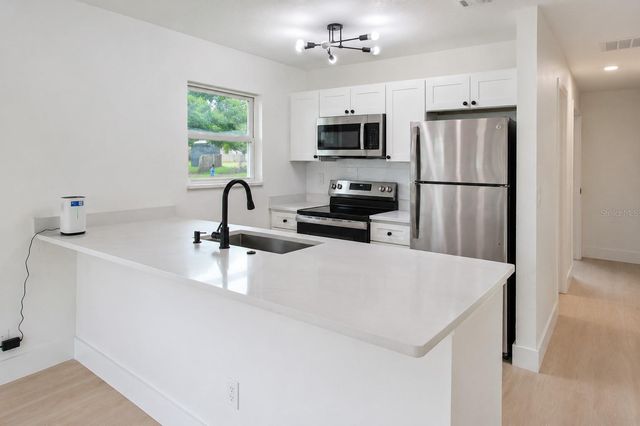 49 LAKE COURT LOOP, Ocala, FL 34472