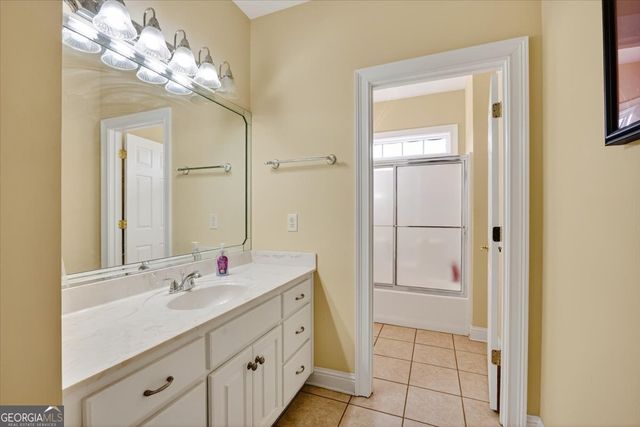 176 Tumbling Shoals Drive, Gray, GA 31032