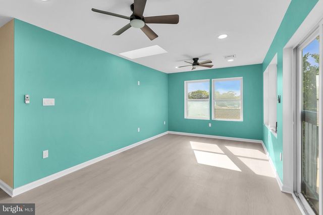 77 BALTIC AVE, Waretown, NJ 08758