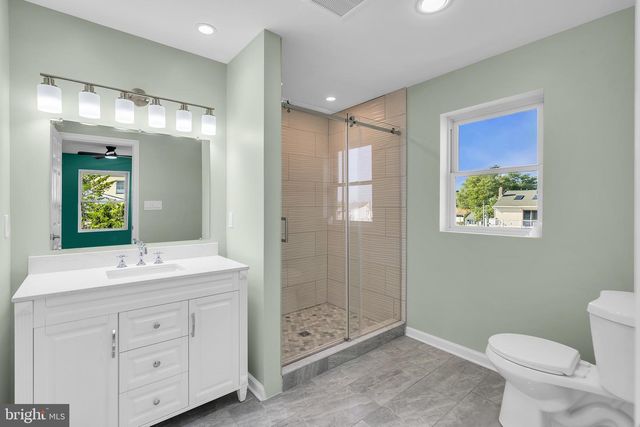 77 BALTIC AVE, Waretown, NJ 08758