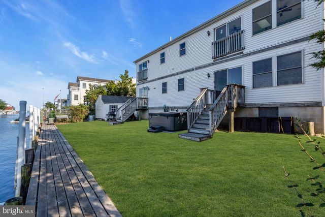 77 BALTIC AVE, Waretown, NJ 08758