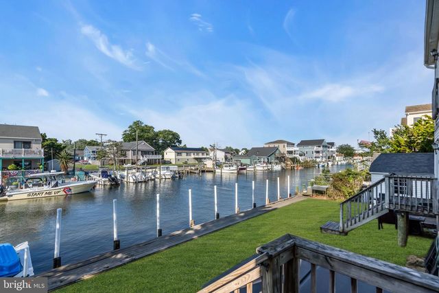 77 BALTIC AVE, Waretown, NJ 08758