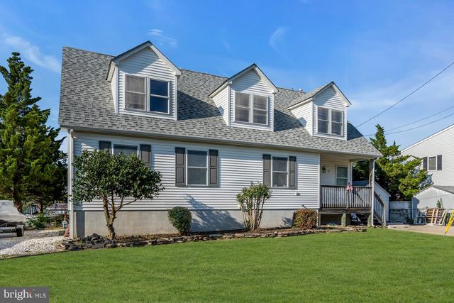 77 BALTIC AVE, Waretown, NJ 08758