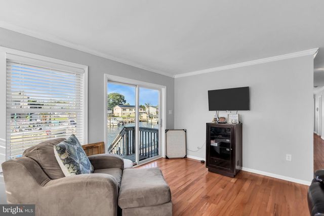 77 BALTIC AVE, Waretown, NJ 08758