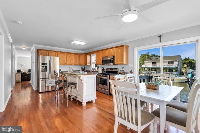 77 BALTIC AVE, Waretown, NJ 08758