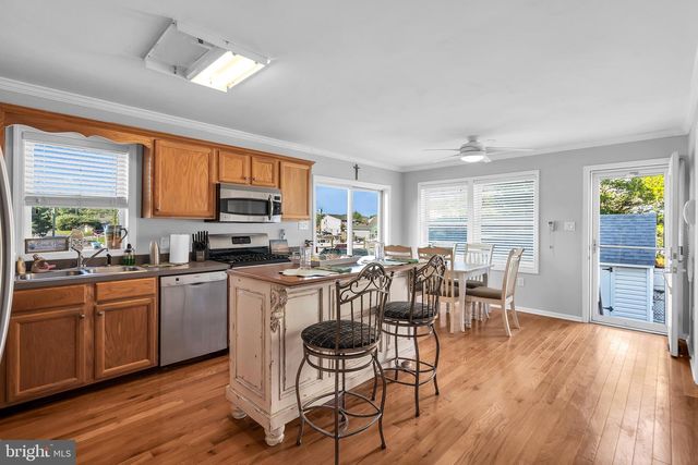 77 BALTIC AVE, Waretown, NJ 08758