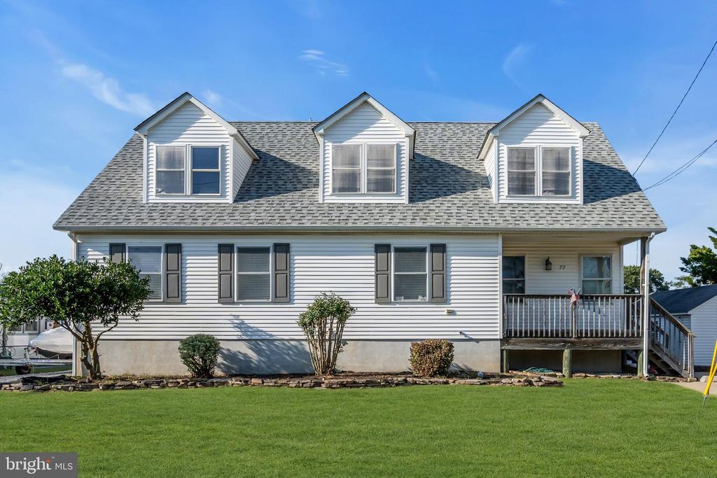 77 BALTIC AVE, Waretown, NJ 08758