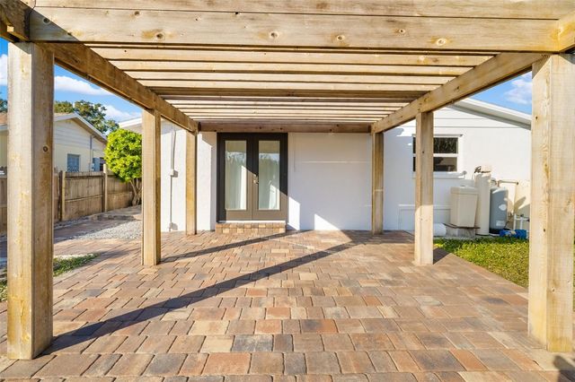 4912 GEORGE AVENUE, Sarasota, FL 34233