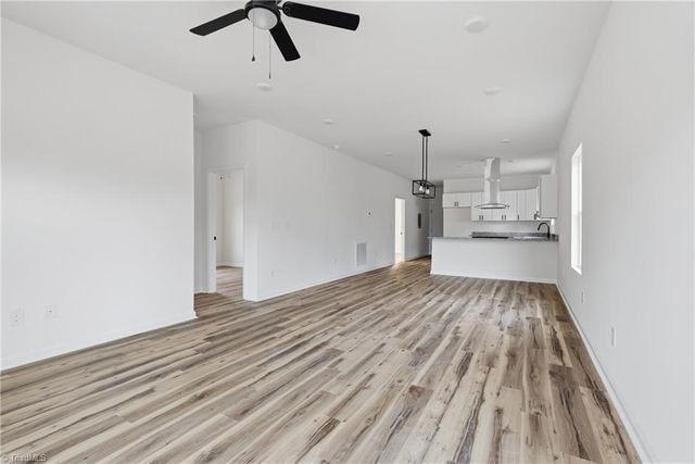 518 N Beaumont Avenue, Burlington, NC 27217