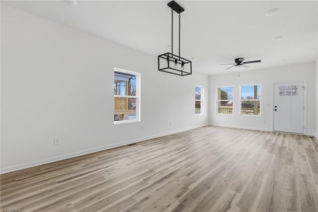 518 N Beaumont Avenue, Burlington, NC 27217