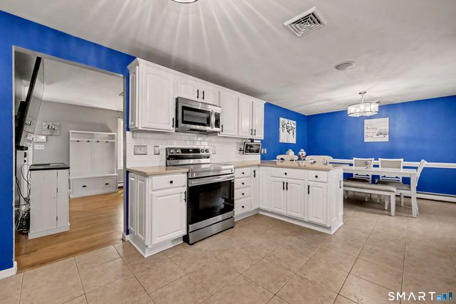 20 Post Oak Road, Stratford, CT 06614
