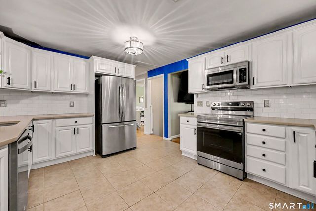 20 Post Oak Road, Stratford, CT 06614