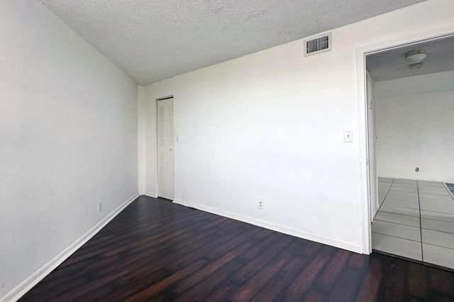 1900 N Congress Avenue 407, West Palm Beach, FL 33401