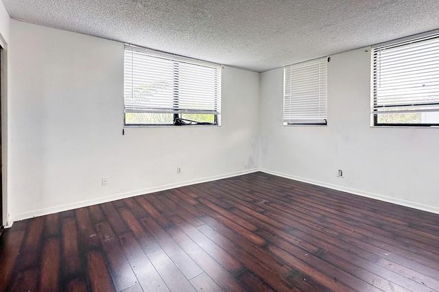 1900 N Congress Avenue 407, West Palm Beach, FL 33401