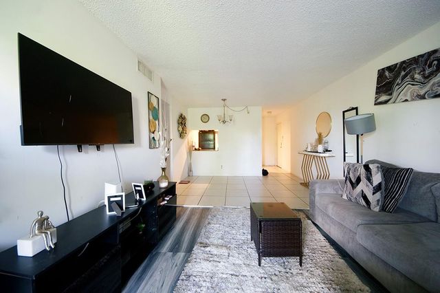1900 N Congress Avenue 407, West Palm Beach, FL 33401