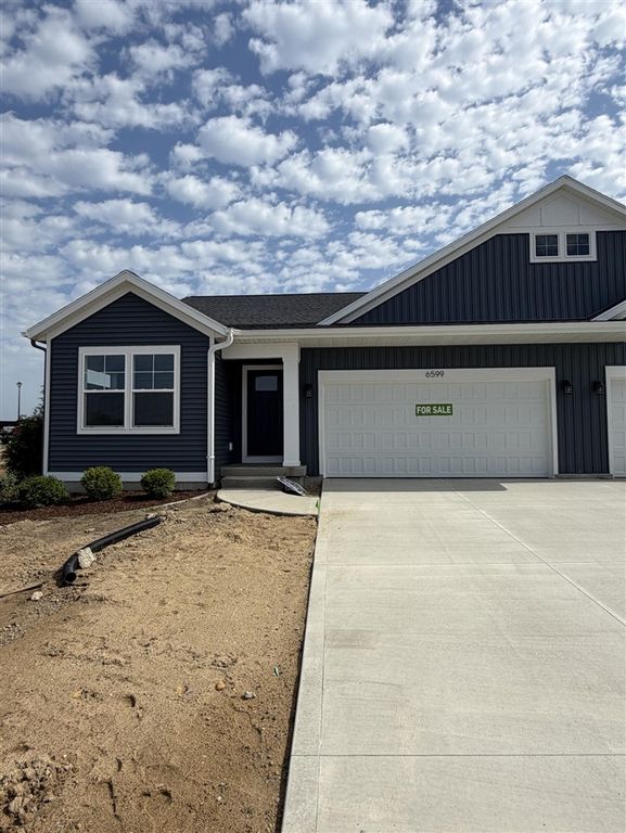 6599 Bellflower Drive 1, Zeeland, MI 49464