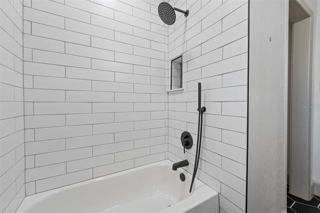 815 NE 12TH AVENUE, Gainesville, FL 32601