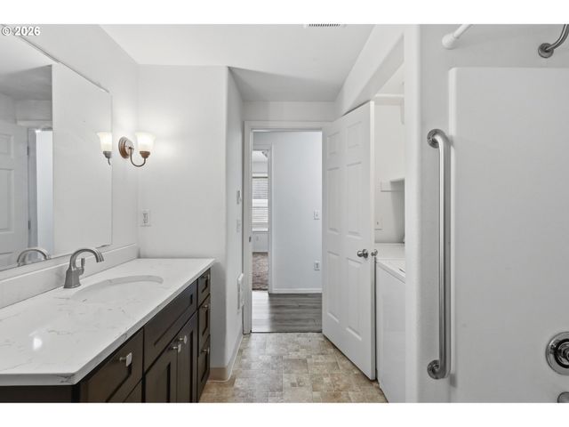 273 Se 162ND Ave, Portland, OR 97233