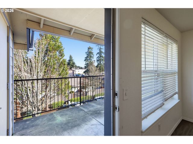 273 Se 162ND Ave, Portland, OR 97233