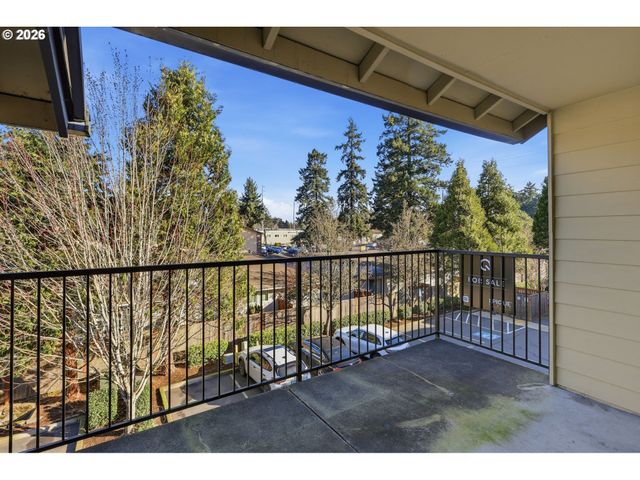 273 Se 162ND Ave, Portland, OR 97233